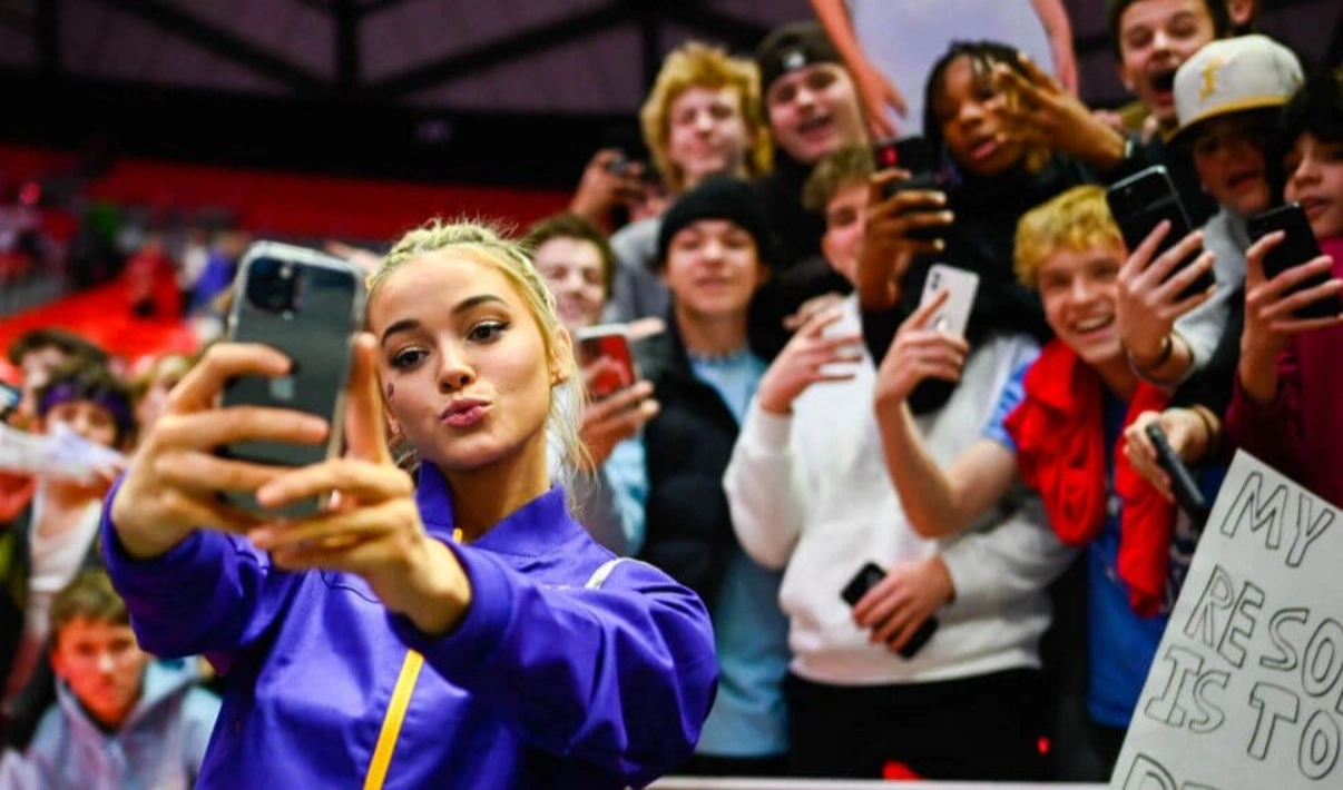 Why Fans Follow NIL News 1