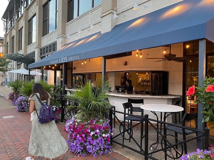 Leos Italian Social 1